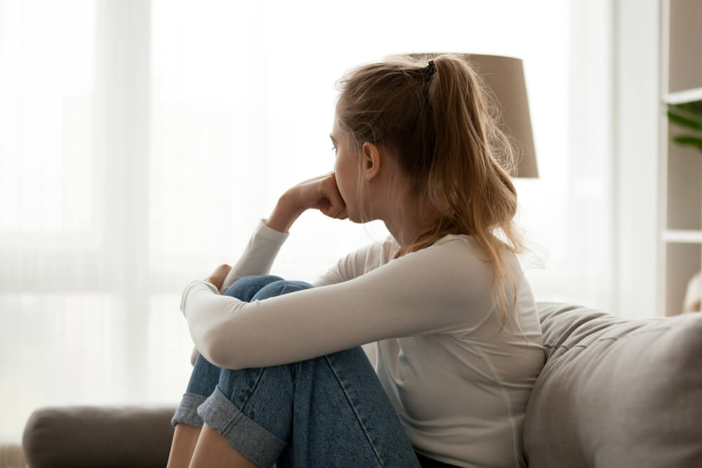 Very heart touching sad quotes in hindi